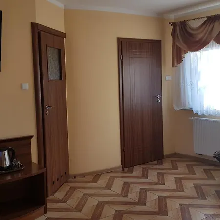Gościnne Akacja 3*