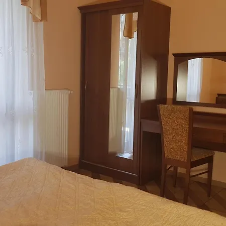 Bed & Breakfast Goscinne Akacja Polanica-Zdrój