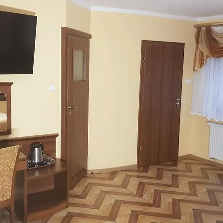 Goscinne Akacja