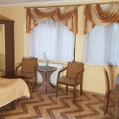 Nocleg ze śniadaniem Gościnne Akacja 3*