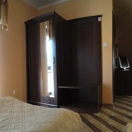 Bed & Breakfast Goscinne Akacja 3*