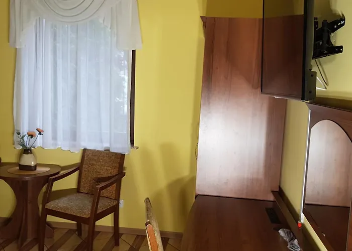 Goscinne Akacja Bed & Breakfast 3*