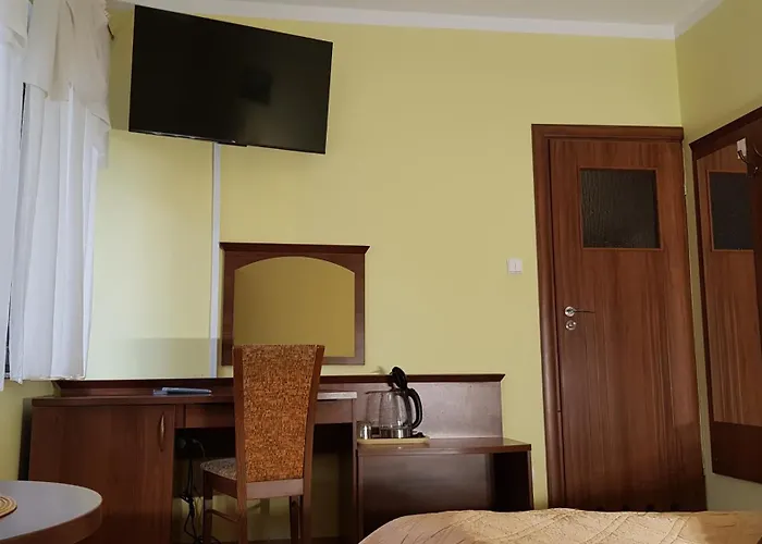 Bed & Breakfast Goscinne Akacja Polanica-Zdroj