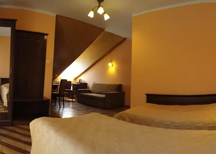 Goscinne Akacja Bed & Breakfast 3*